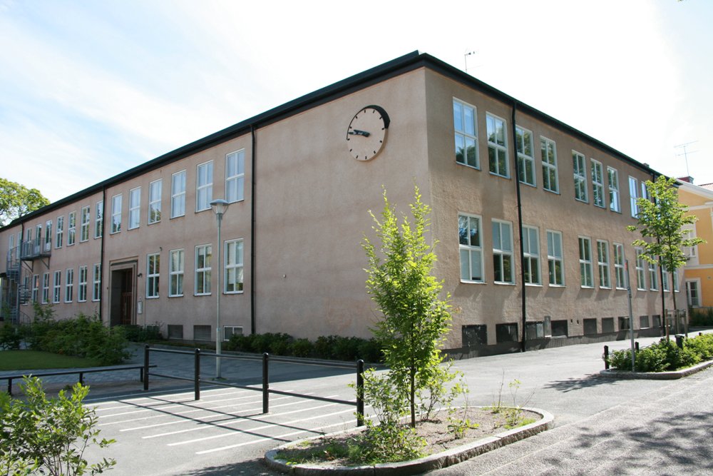 Husnr 2, fasad mot skolgården Gruvgatan.