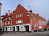 Fasad mot Kungsgatan med tillbyggnad t v.