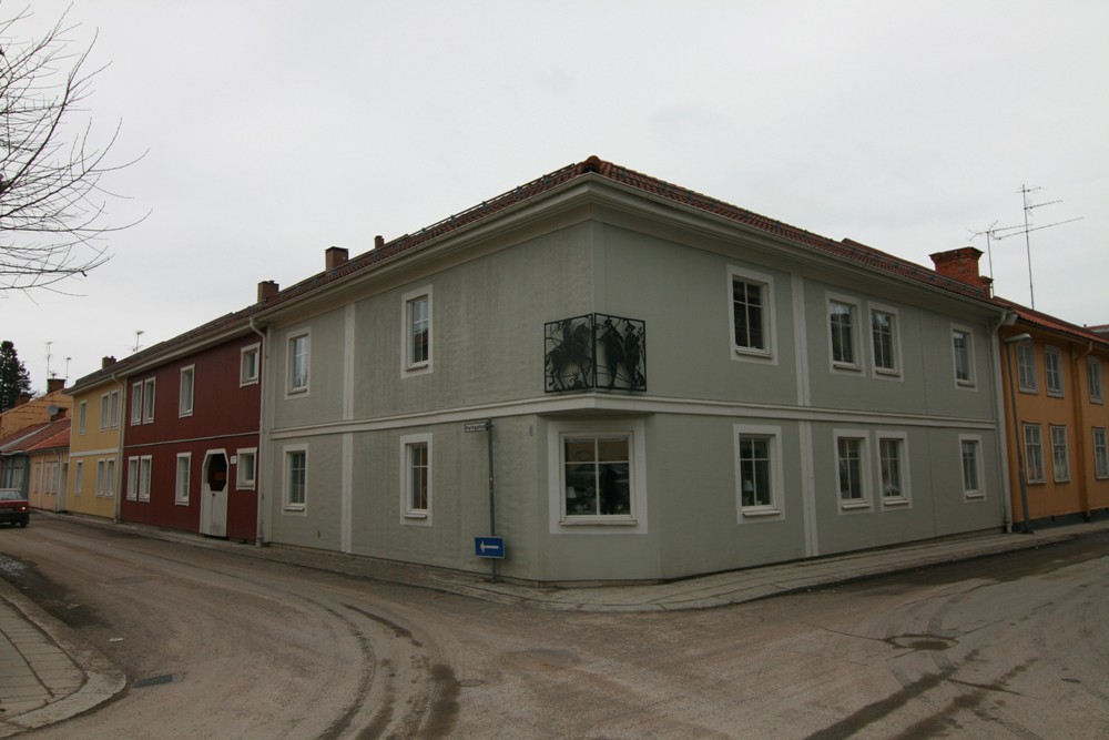 Fasader hörnet Hyttgatan - Bergsmansgatan.