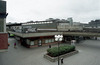 Tunnelbanebyggnaden i Bredäng centrum.

SAK00038_ Stockholm, Bredäng, Bredängscentrum , från ost