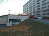 SAK00239 Stockholm, Bredäng, Stora Sällskapet 1, Vita Liljans väg 74-92. 

Till höger i bild det östligaste skivhuset. Foto från sydväst