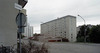SAK00125Stockholm, Bredäng, Lindkronan 1, Concordiavägen 1,3 Vita Liljans väg 60-68 

Skivhuset från nordost. Till vänster i bild ser man en bit av gaveln på huset i kvarteret Coldinuorden 1.