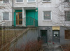 SAK07271 Sthlm, Tensta, Björinge 1, Björingeplan 1-26, från norr

Vissa hus har en suterrängvåning med lokaler.





















