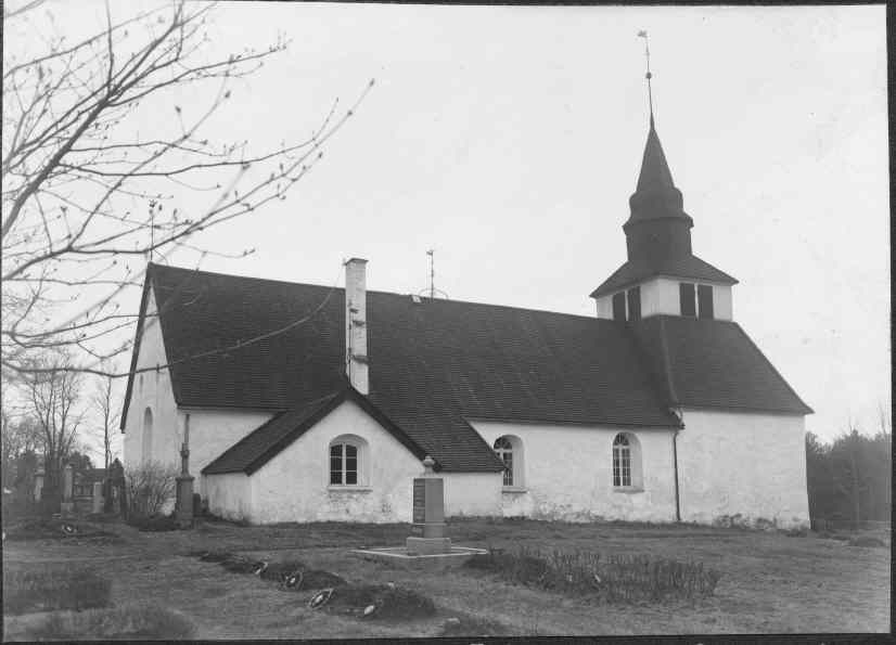 Femsjö kyrka från nordöst