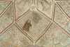 Nederluleå kyrka, kalkmålning i korvalvet, evangelisten Johannes med sin symbol örnen, aposteln Petrus.