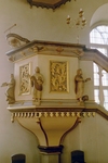På predikstolen  i Värsås kyrka avbildas Kristus, Lukas och Markus. Negnr  02/135:19.jpg