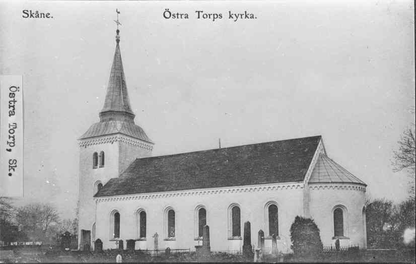 Östra Torps kyrka mot söder