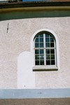 Händene kyrka. Fönster och igensatt port i sydfasaden. Neg.nr 04/214:15.jpg