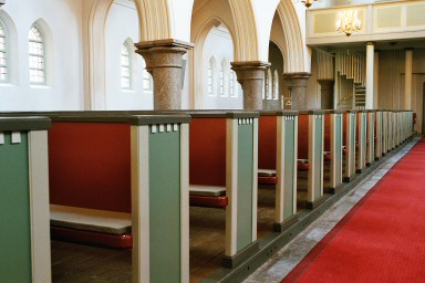 Bänkinredning i Undenäs kyrka. Neg.nr. 03/259:19. JPG.