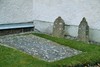 Äldre gravstenar vid Hångsdala kyrka. Neg.nr. 04/312:07. JPG.