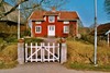 Angränsande hus till Sjötorps kyrkogård. Neg.nr 04/292:15.jpg