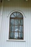 Fågelö kapell, långhusfönster. Neg.nr 04/368:01.jpg