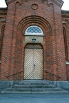 Västportalen i Töreboda kyrka. Neg.nr 04/291:12.jpg