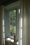 Prosten Silvius´stiftelse, fönster i rum längst i söder i rumsfilen mot trädgården.