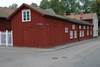Waldenströmska gården, hantverkslängan. Garageportar på gaveln mot Norra Långgatan.