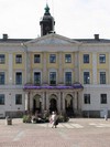 Göteborgs tingsrätt, rådhuset. Entréparti med fronton.