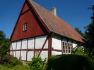 Källs Nöbbelövs prästgård. Del av den östra ekonomibyggnadens södra gavel och östra fasad.