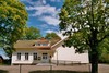 Före detta skola invid Synnerby kyrka. Neg.nr. 04/279:19.jpg