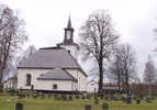 Floda kyrka med kyrkogård sedd från nordöst. 