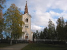 Bräcke kyrka med omgivande kyrkogård. 

Vy från Nordväst.