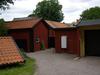 Kv Aposteln 3, Linköping. Domkyrkosysslomansgårdens fd stall
(byggnad 5 resp. 9003) från sydväst.