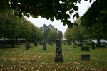 Kyrkogårdens N del, sedd från V.