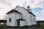 Storsjö kyrka, fasad mot nordöst. 


Martin Lagergren  & Emelie Petersson, bebyggelseantikvarier vid Jämtlands läns museum inventerade några  kyrkor i Härnösand stift mellan 2004-2005, bland annat Storsjö kyrka, de är också fotografer till bilderna. 