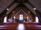 Sjoutnäsets kapell, interiör, kyrkorummet sett mot koret i öster. 

Bilderna är tagna av Martin Lagergren & Emelie Petersson, bebyggelseantikvarier vid Jämtlands läns museum, i samband med inventeringen 2004-2005.
