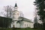 Tåsjö kyrka, exteriör, södra långhuset och västtornet, vy från sydväst. 

Bilderna är tagna av Martin Lagergren & Emelie Petersson, bebyggelseantikvarier vid Jämtlands läns museum, i samband med inventeringen, 2004-2005.