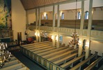 Tåsjö kyrka, interiör, kyrkorummet, sidoskeppet i söder.


Bilderna är tagna av Martin Lagergren & Emelie Petersson, bebyggelseantikvarier vid Jämtlands läns museum, i samband med inventeringen, 2004-2005.