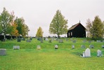 Handöls kapell med omgivande kyrkogård, sett från väster.

Bilderna är tagna av Martin Lagergren & Emelie Petersson, bebyggelseantikvarier vid Jämtlands läns museum, i samband med inventeringen, 2004-2005.