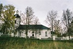 Lockne kyrka med omgivande kyrkogård, vy från söder. 

Bilderna är tagna av Christina Persson & Isa Lindkvist, bebyggelseantikvarier vid Jämtlands läns museum, i samband med inventeringen, 2005-2006.