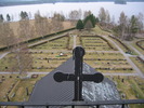 Haverö kyrkas kyrkogård, vy från kyrktornet mot öster.