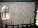 Ramsele Gamla Kyrka, interiör, kyrkorummet, södra väggen med fönster samt väggmålningar. 