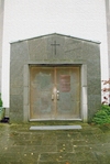 Håjums kapellkrematorium, entré till Hoppets kapell. Neg.nr. B960_011:05. JPG. 