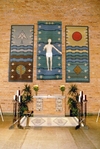 Håjums kapellkrematorium, altarväggen i Hoppets kapell. Neg.nr. B960_011:23. JPG.