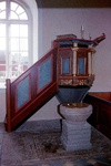 Håkantorps kyrka interiör predikstol och dopfunt