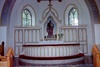 Vistorps kyrka interiör altaruppsats och altarskrank. Negnr 01/272:3