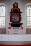 Brismene kyrka interiör altaruppsats. Negnr 01/267:6