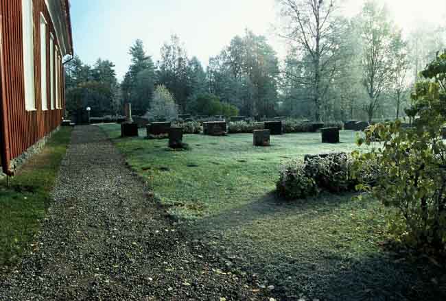 Kyrkogården.