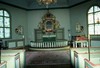 Koret med altartala från 1722 och den nyklassicitiska altarringen