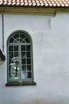 Fönster och skarv i murverk på Fåglums kyrka. Neg.nr. 04/158:07. JPG. 