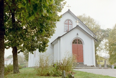 Väne-Ryrs kyrka fick nya portar 1968.