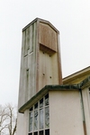 Klocktornet vid Trons kapell sedd från nordväst.