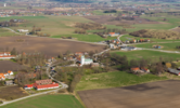 Flygfoto över Arrie kyrka