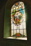 Korfönstren i Svenljunga kyrka insattes och bemålades år 1889