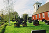 Kyrkogården på kyrkans södra sida