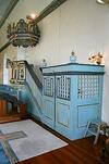 Predikstolen med trappa och dörr i Berghems kyrka, från SÖ.