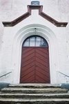 Öxabäck kyrkas västportal.
