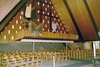Sjöbo kyrkas sydöstra sida med orgelläktare.